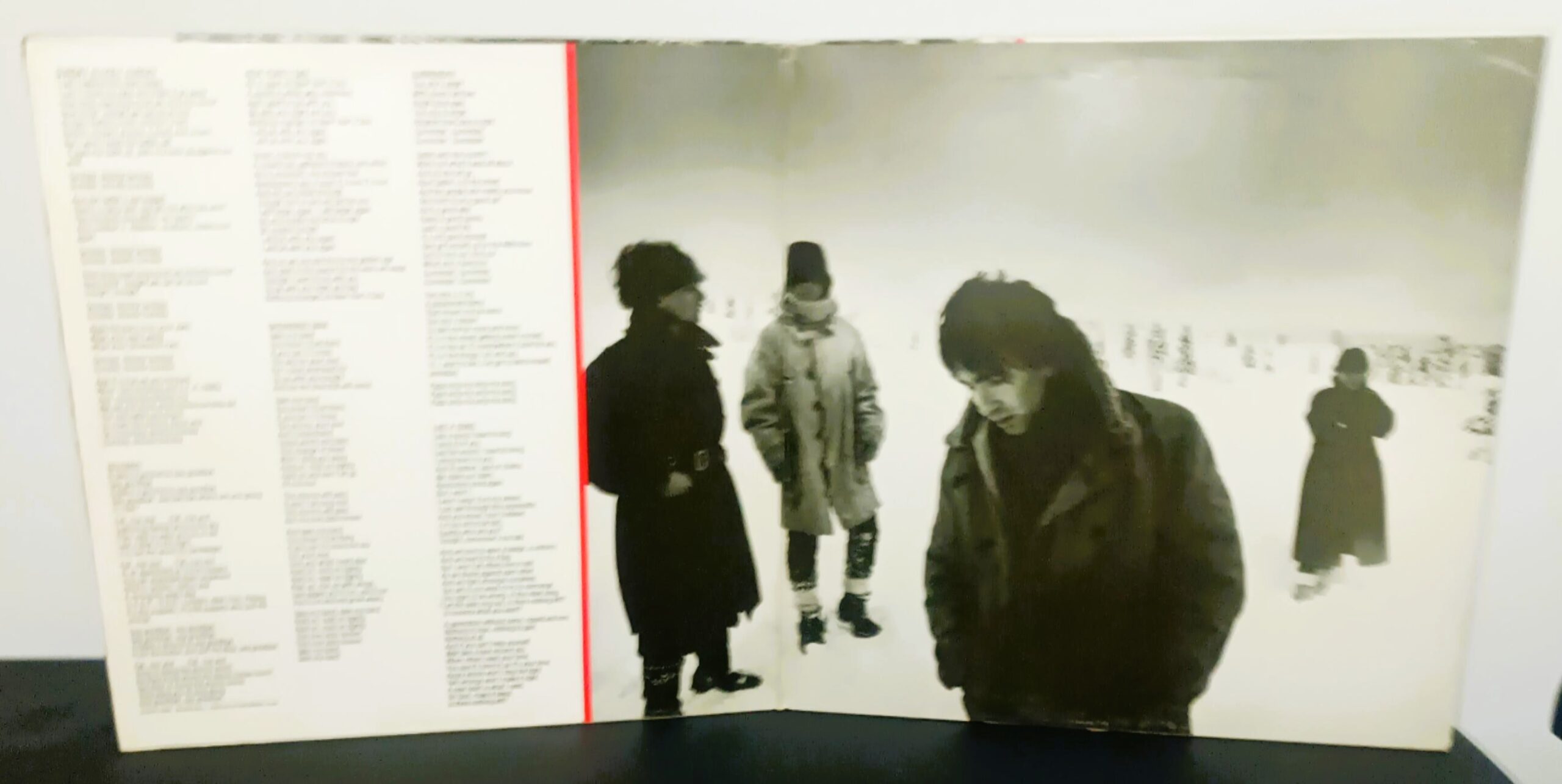 LP U2 – War - Imagem 4