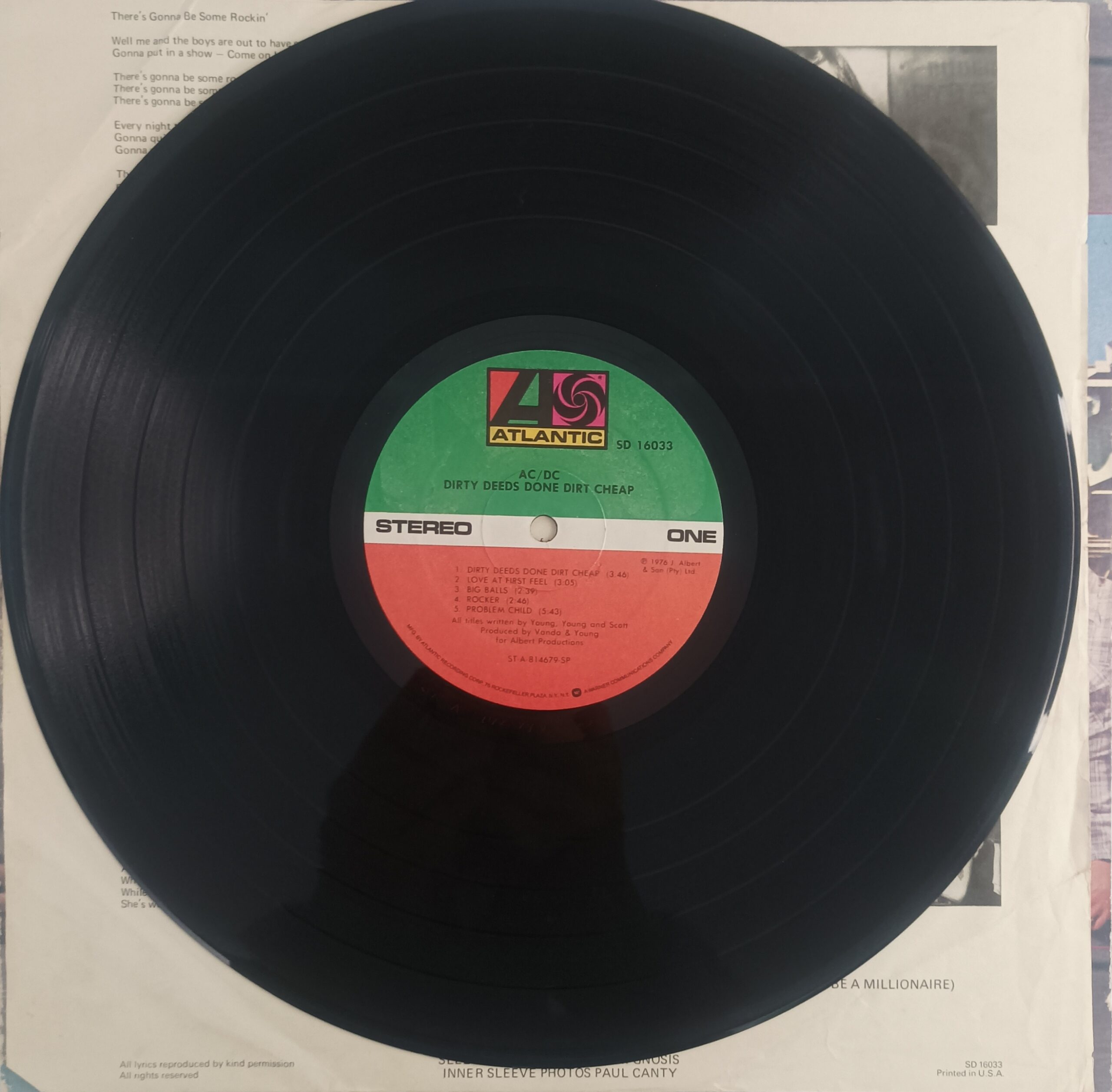 AC/DC – Dirty Deeds Done Dirt Cheap (LP Vinil) - Imagem 6
